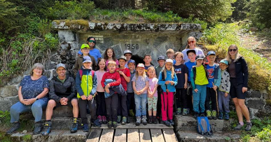 Gruppenfoto vor dem Stollen